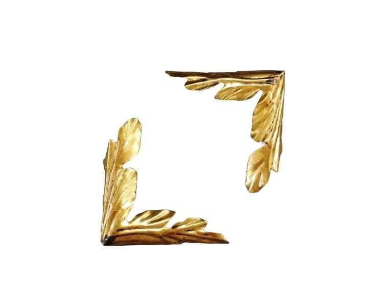 Adorno metálico oro relieve - Imagen 1