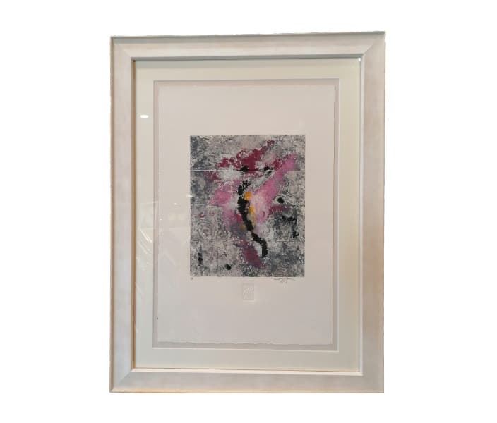 Grabado abstracto enmarcado gris y rosa 60x78 - Imagen 1